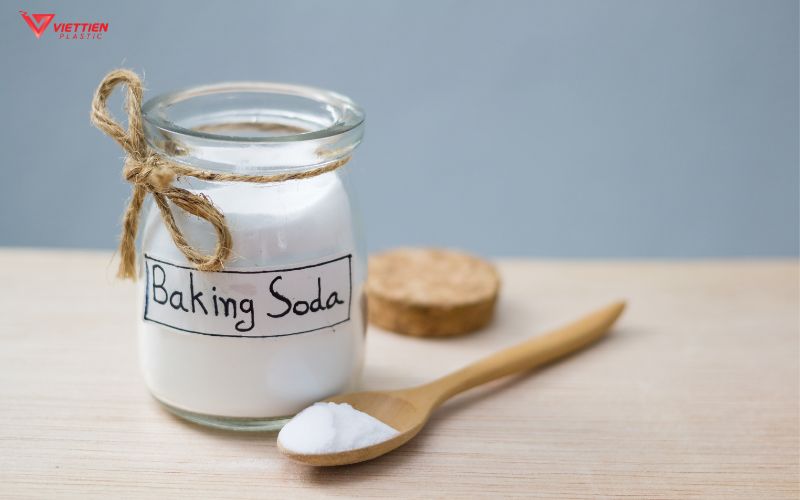 khử mùi thùng rác bằng baking soda
