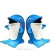 Thùng rác hình cá heo xanh được sử dụng ở các công viên, trường học…