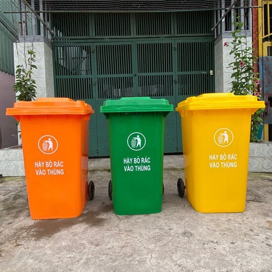 Sử dụng thùng rác nhựa mang lại nhiều lợi ích