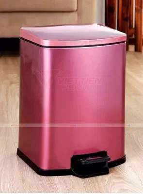 thung rac de trong nha