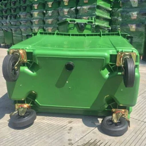 Có van thoát nước phía đáy thùng rác 660l