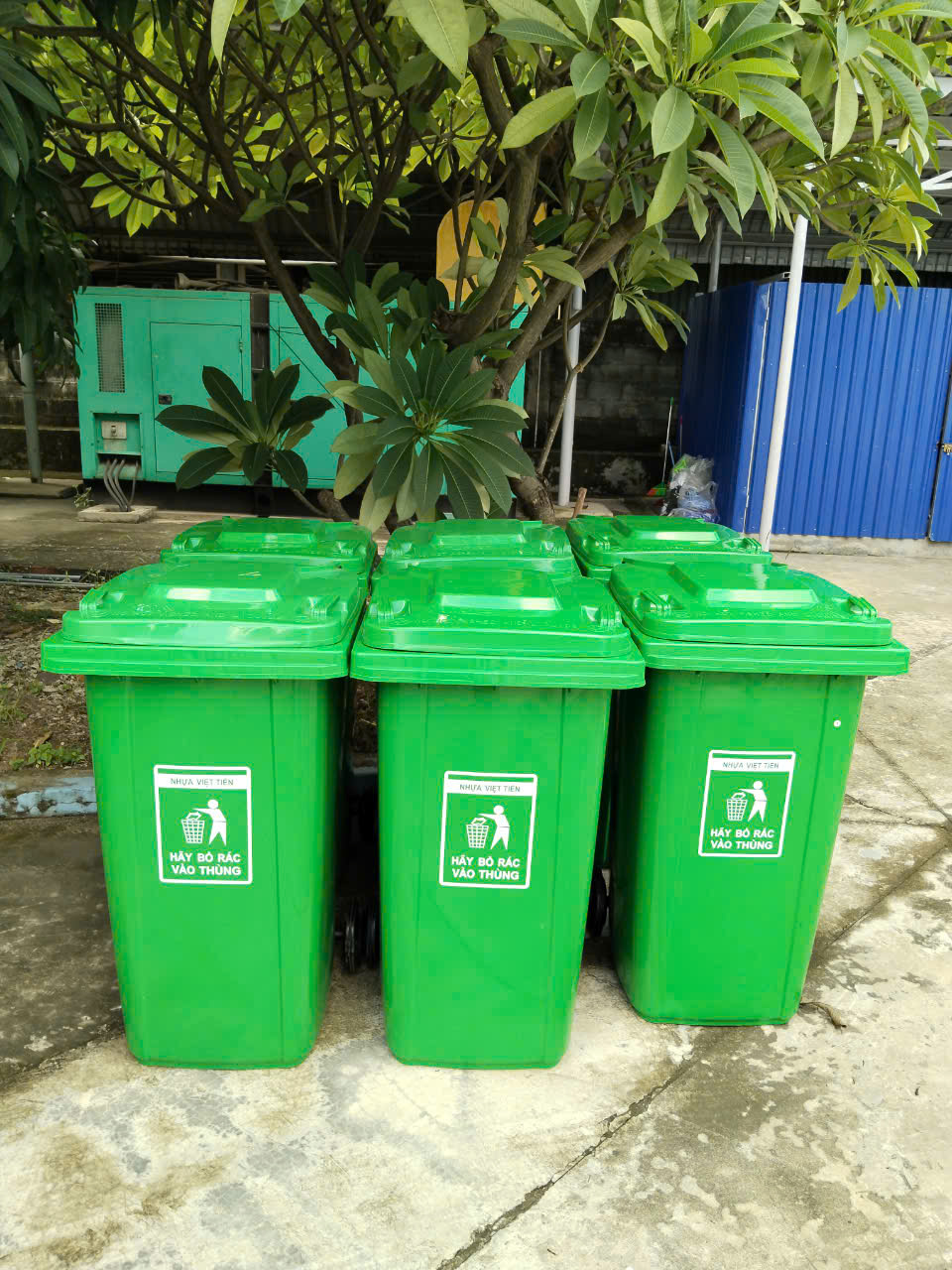 thùng rác công cộng 240 lít