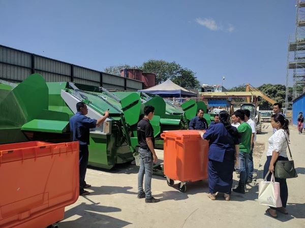 Quy trình giao hàng khi mua thùng rác nhựa tại Việt Tiến