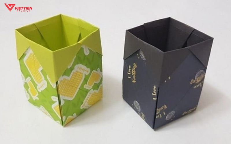 Thùng rác hình hộp từ carton có sẵn