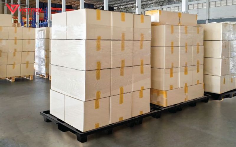 Pallet nhựa nặng bao nhiêu kg?