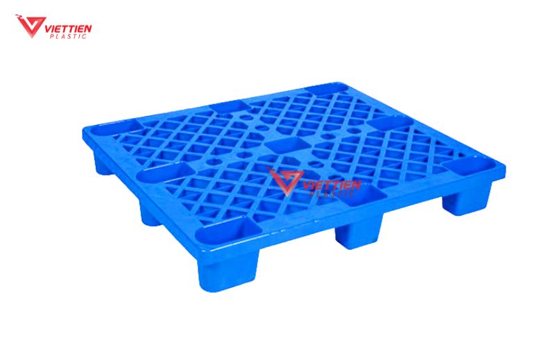 Vệ sinh pallet nhựa