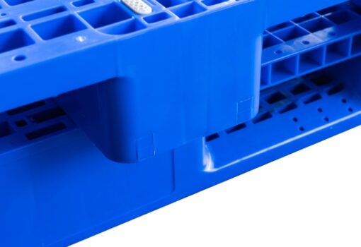 Cận cảnh pallet nhựa V4-1575 của Nhựa Việt Tiến