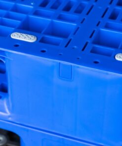 Cận cảnh pallet nhựa V4-1575 của Nhựa Việt Tiến