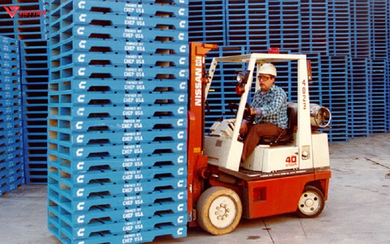 Tổng quan về pallet nhựa dành cho xe nâng