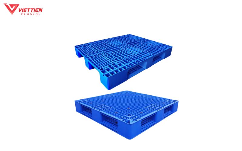 So sánh pallet nhựa cũ và pallet nhựa mới
