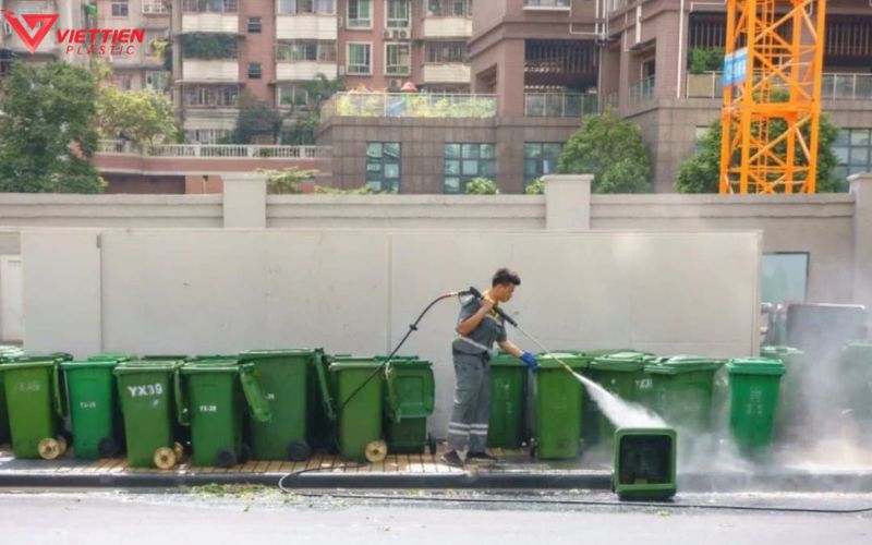 vệ sinh thùng rác định kỳ