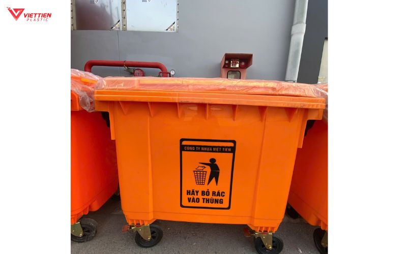 Đánh giá tính chịu nhiệt của vật liệu sản xuất thùng chứa rác