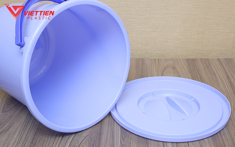 Hướng dẫn làm sạch và bảo quản xô nhựa đúng cách